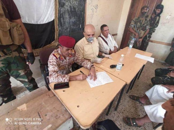 العميد الشمساني يتسلم رسمياً قيادة اللواء 35 مدرع بإشراف محافظ تعز