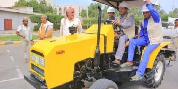الحوثيون يعلنون إنتاج أول حراثة زراعية بأيد يمنية