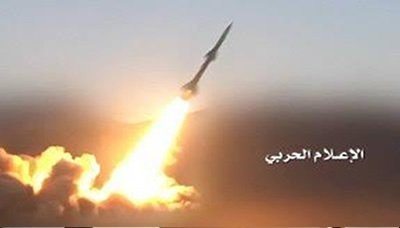 الحوثيون يستهدفون مواقع سعودية في عسير بصاروخ باليستي بدر F