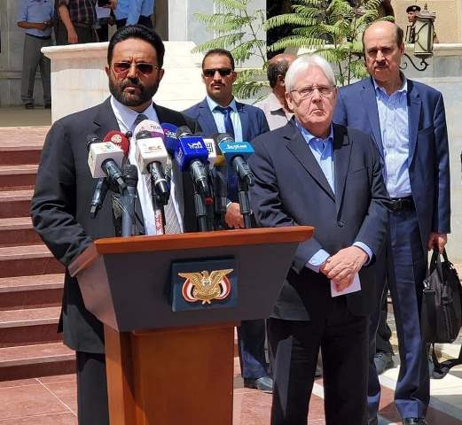 غريفيث في مأرب لإقناع الحكومة الشرعية بالقبول بسيطرة الحوثيين على الجوف