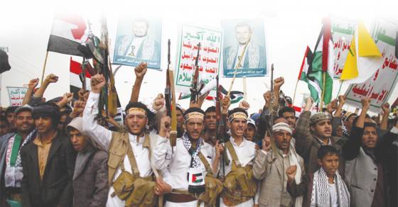 الحوثيون يهددون باستهداف مصالح إسرائيل أو شركائها في البحر الأحمر