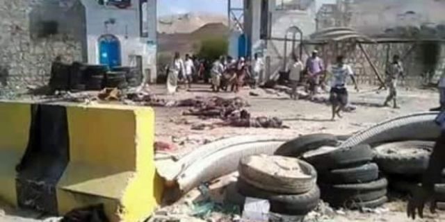 صورة للمعسكر عقب التفجير